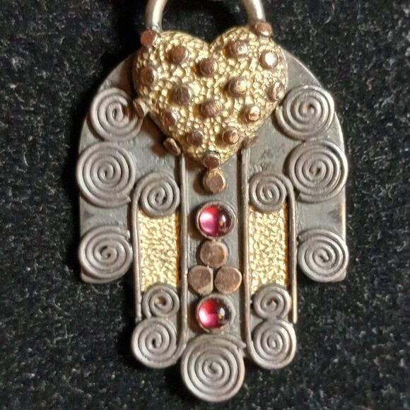 Hand of Fatima Signed Limor 925 Necklace and Pendant - Picture 2 of 7